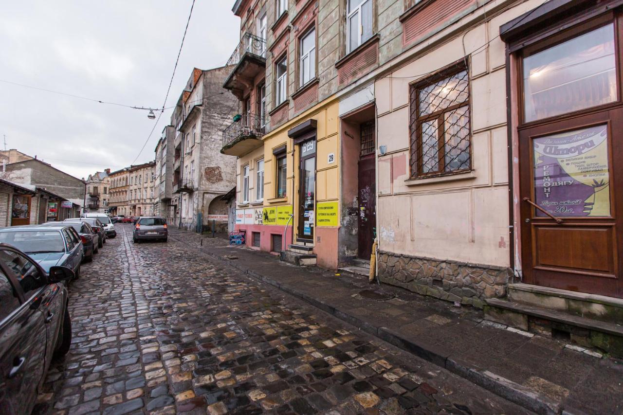 Квартира Подобово В Центрі На Вулиця Скорика 25 Колишня Чайковського Біля Філармонії Lviv Luaran gambar